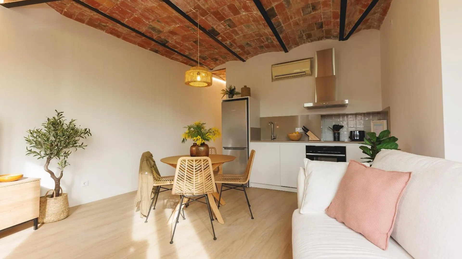 Apartment Bravissimo Calderers La Serp, View Over Onyar River Girona